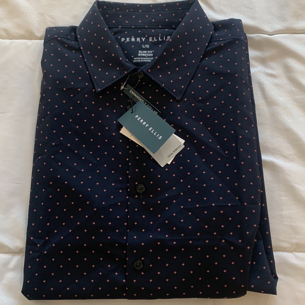 Perry Elllis men’s short sleeve button down.  L